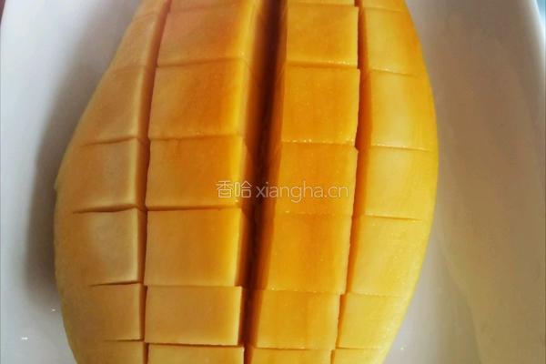 芒果奶昔的做法图解1