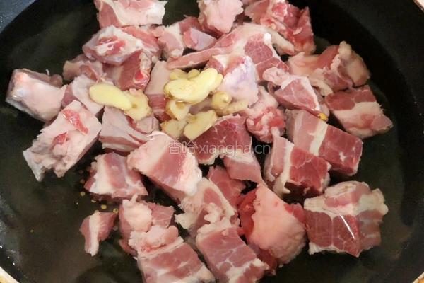 砂锅牛肉烩菜的做法图解2