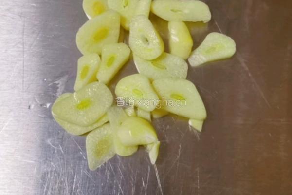 红烧鸡腿肉的做法图解2