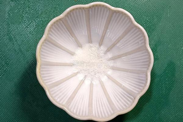 手撕包菜的做法图解3