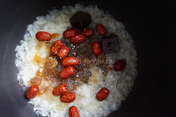 三生三世桃藜枣圆羹的做法图解5