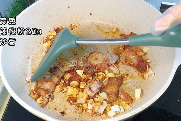 辣子豆腐烩菜的做法图解2