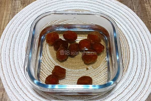 话梅栗子烧小排的做法图解1