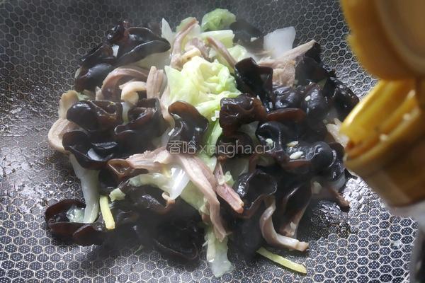 木耳白菜炒肚丝的做法图解7