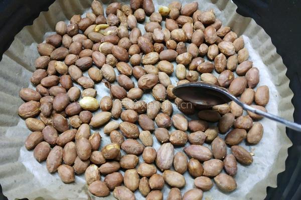 盐焗花生米的做法图解6