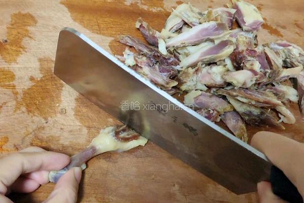 腌菜腊鸭腿的做法图解1