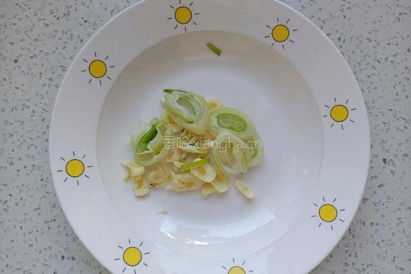 清炒油麦菜的做法图解3