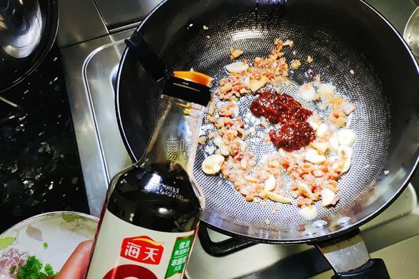 肉沫粉丝煲的做法图解6