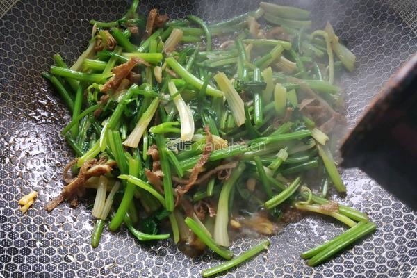 芹菜牛百叶的做法图解10