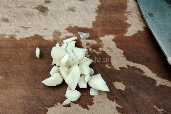 蒜蓉油麦菜的做法图解3