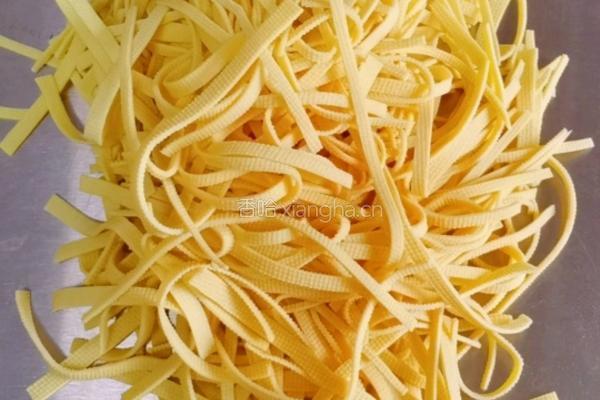 金针菇拌干豆腐胡萝卜丝的做法图解7