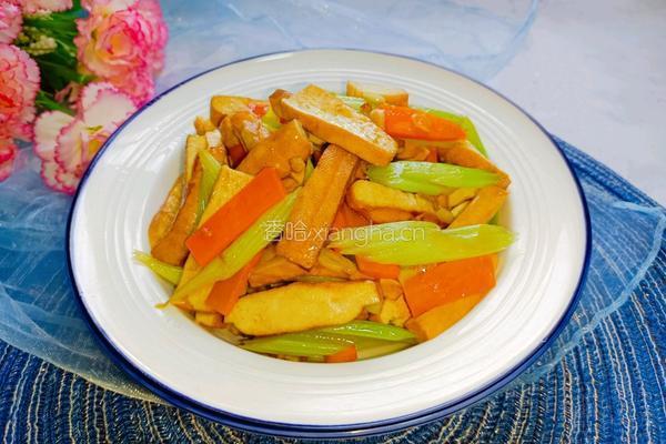芹菜炒香干的做法图解10