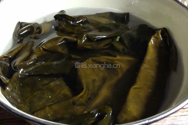 海带山药脊骨汤的做法图解2