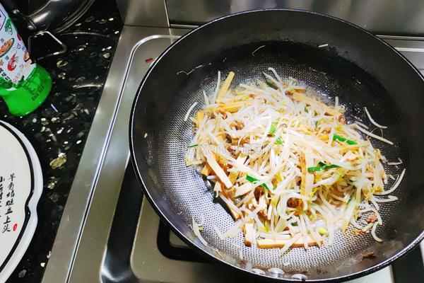 绿豆芽炒香干的做法图解6