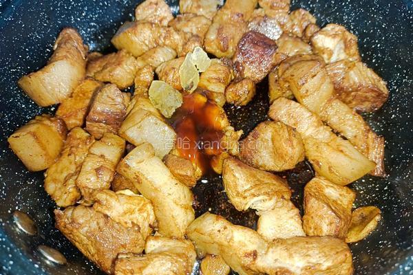 鹿茸菇烧腩肉的做法图解8