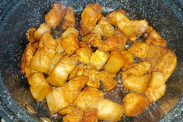 鹿茸菇烧腩肉的做法图解9