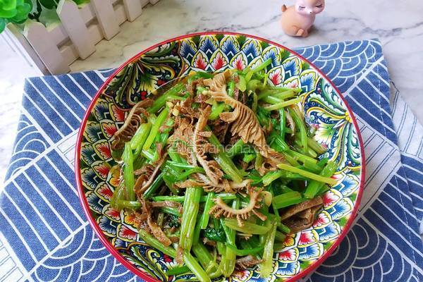 芹菜牛百叶的做法图解12
