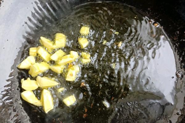 尖椒炒肉的做法图解6