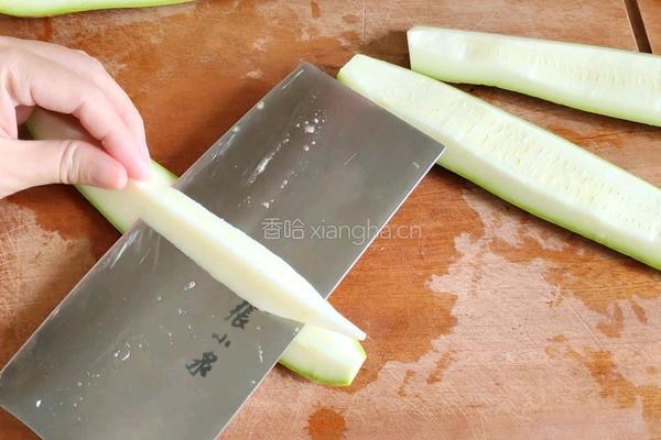 茄汁西葫芦的做法图解1