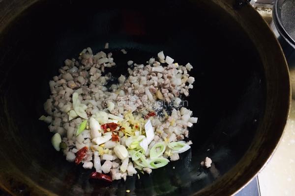 酸豆角炒肉末的做法图解4