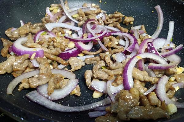圆葱炒牛肉的做法图解7
