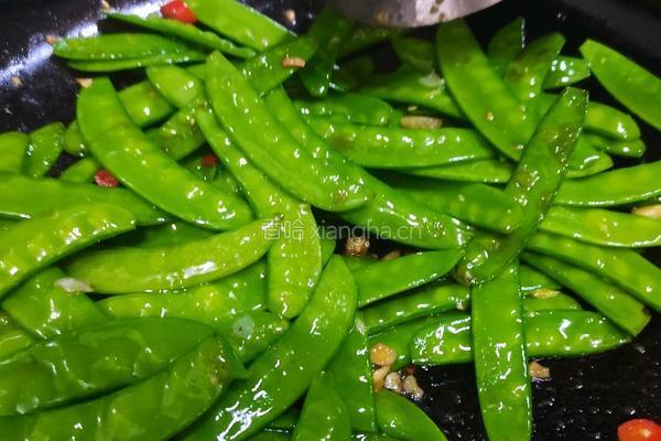 清炒荷兰豆的做法图解12