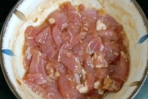 鸡蛋瘦肉汤河粉的做法图解2