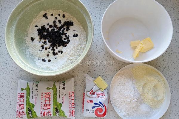 蔓越莓菠萝包的做法图解2