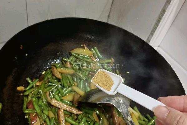 豇豆土豆条炒肉的做法图解9