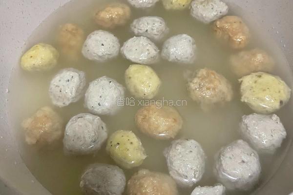 海鲜丸子汤的做法图解2
