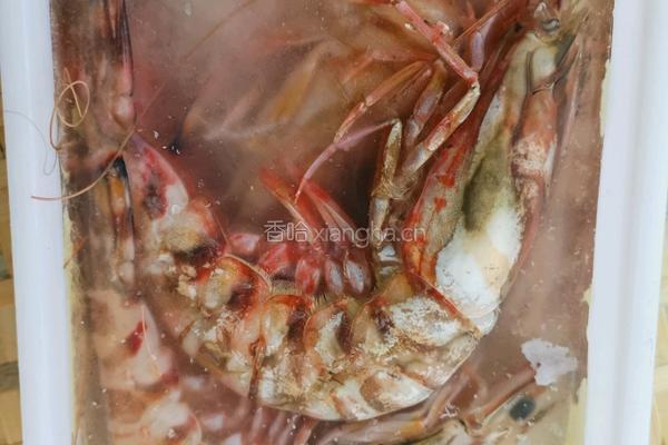 粉丝蒸大虾的做法图解1