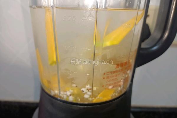 小米南瓜银耳甜汤的做法图解3