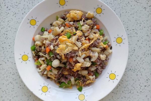 海鲜菇炒饭的做法图解12