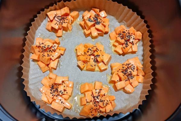黑芝麻红薯饼的做法图解10