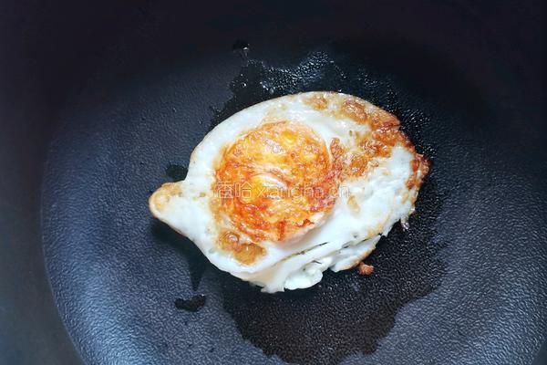 裙带菜鸡蛋豆腐汤的做法图解3