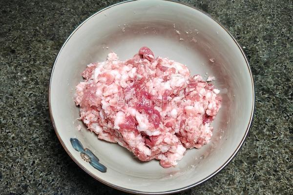 香菇酱肉小笼包的做法图解4