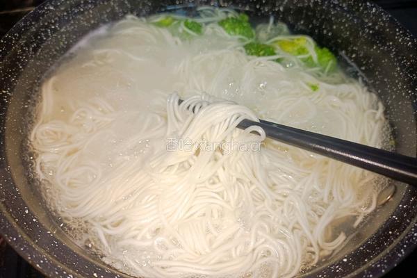 松茸牛肉酱拌面的做法图解5