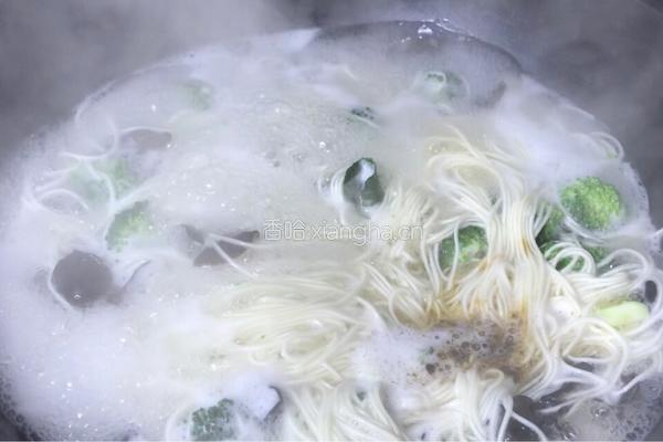 木耳汤面的做法图解6