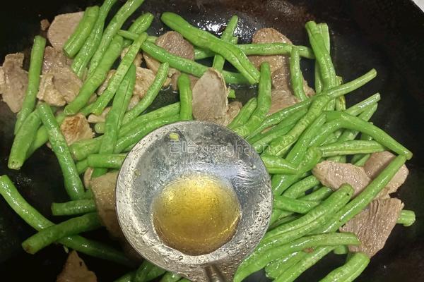 猪肉土豆炖豆角的做法图解6