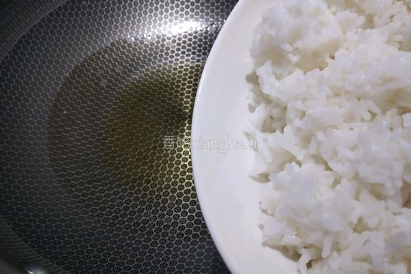 黄金炒饭的做法图解3