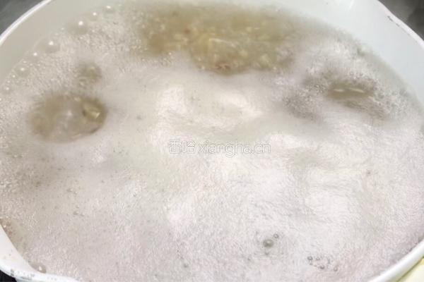 藜麦杂米粥的做法图解3