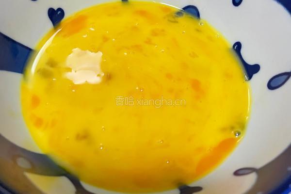 番茄鸡蛋炒饭的做法图解1