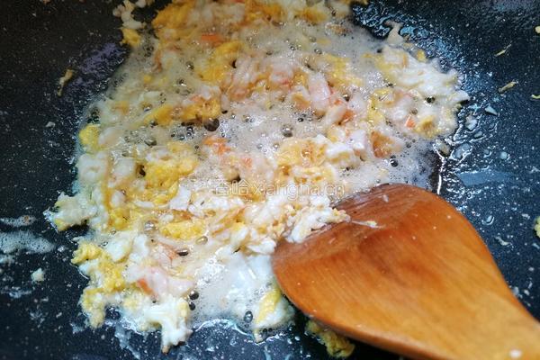 虾仁蛋炒饭的做法图解6