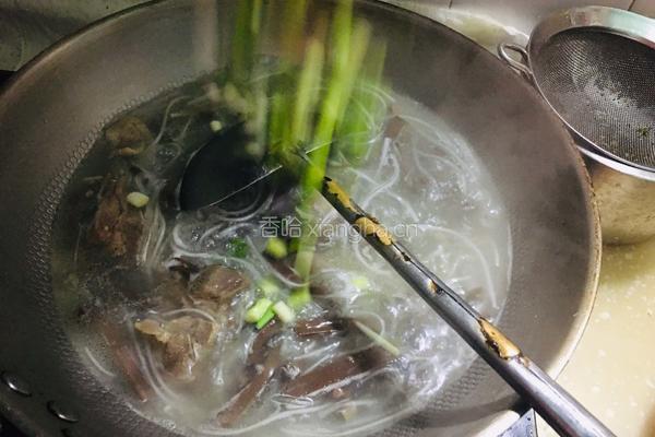 鸭血粉丝羊肉汤的做法图解6