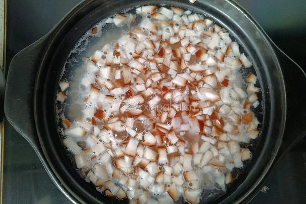 虾仁香菇砂锅粥的做法图解5