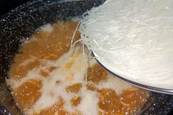 瑶柱虾米鱿鱼粉丝锅的做法图解13