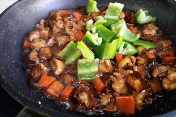 香菇鸡腿盖浇饭的做法图解13