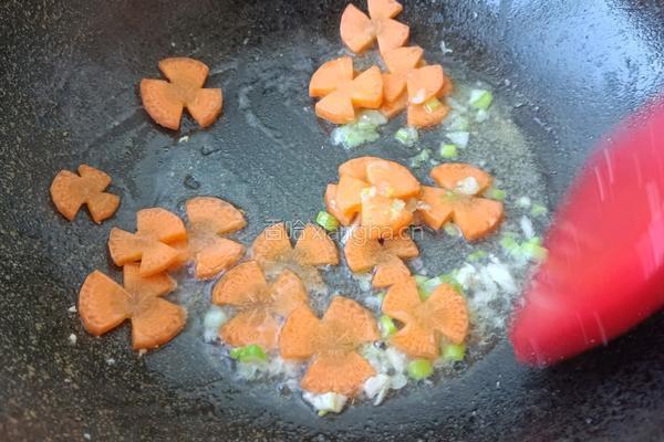 虾仁西蓝花盖饭的做法图解8