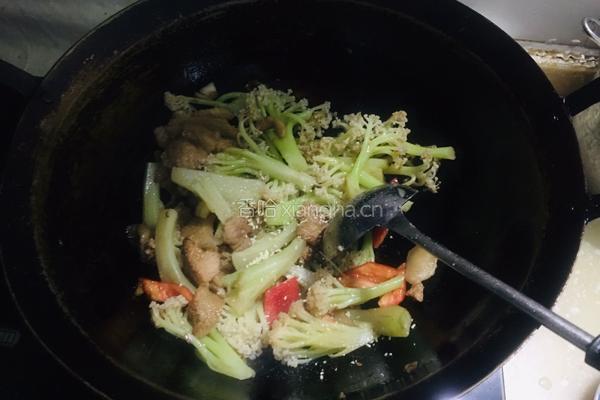 菜花炒肉片的做法图解7