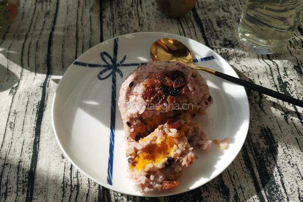 椰香杂粮八宝饭